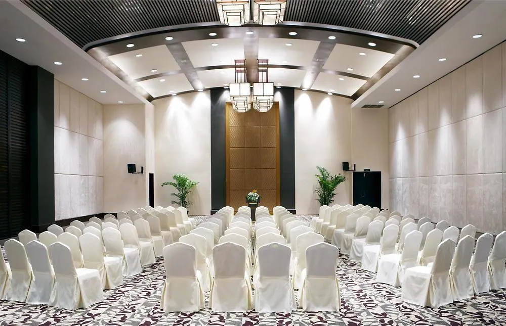 Sheraton Sanya Yalong Bay Resort