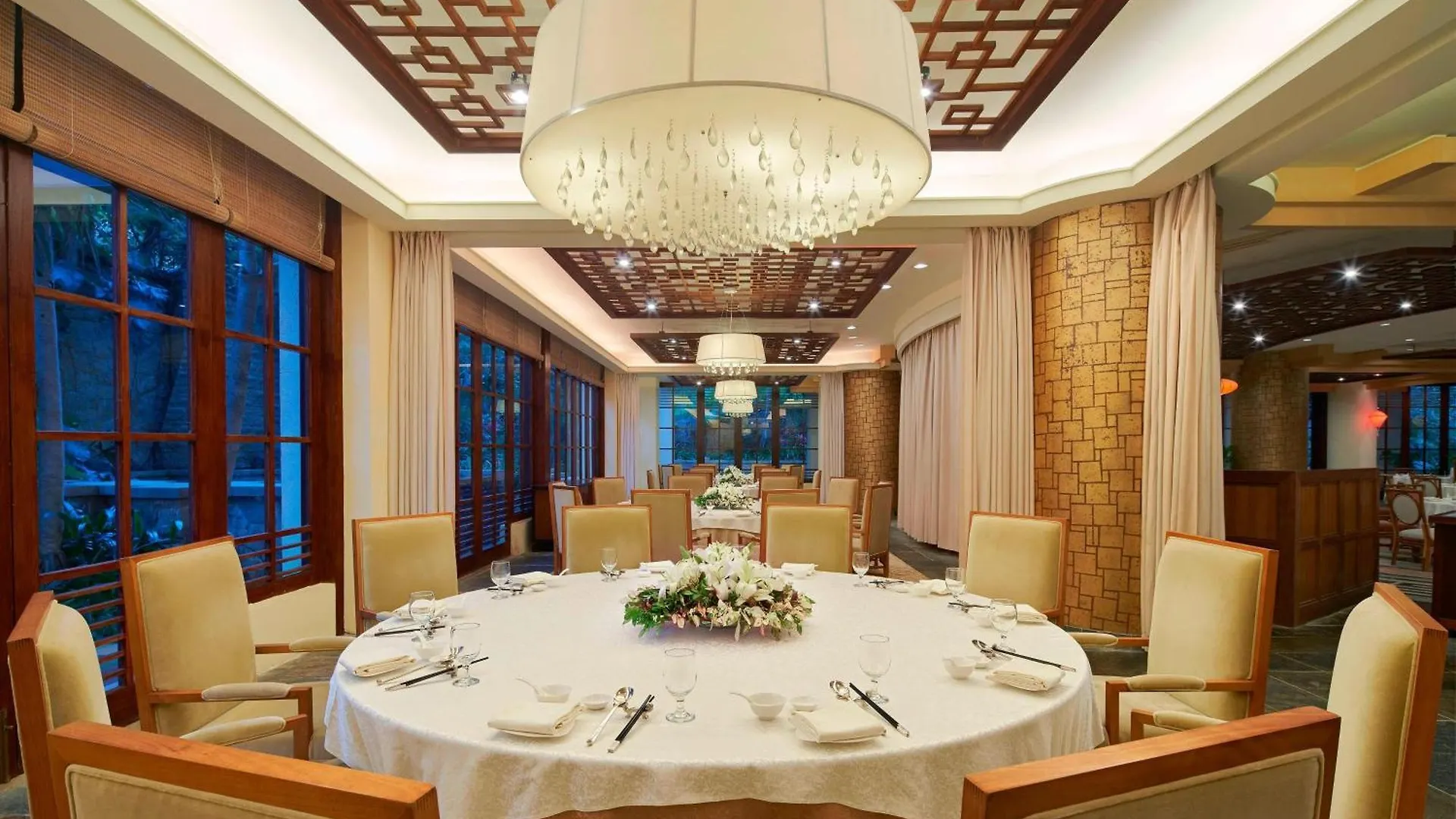 Sheraton Sanya Yalong Bay Resort 5*,  China
