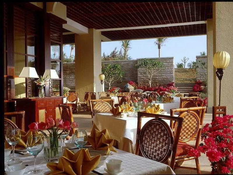 Sheraton Sanya Yalong Bay Resort 5*,